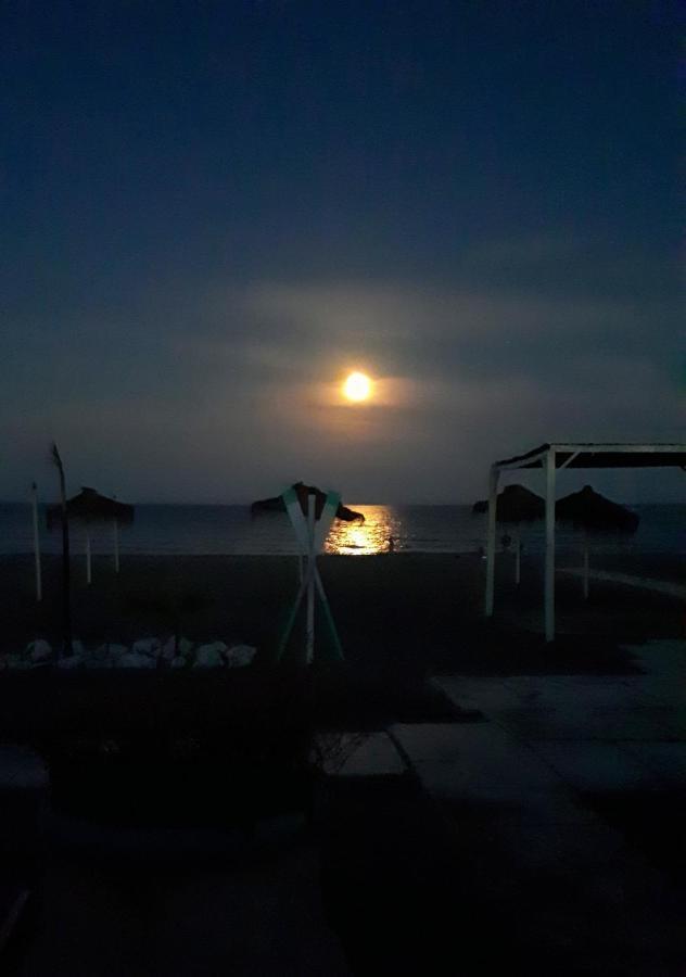 Lido Beachfront Торремолінос Екстер'єр фото